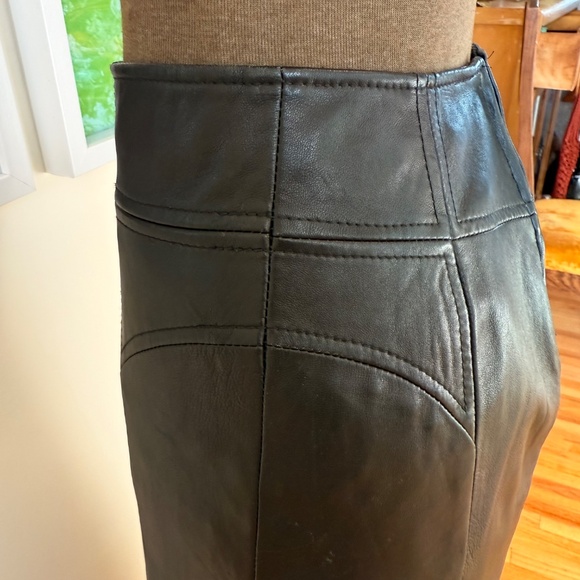 Danier Vintage 90s Soft Black Leather Mermaid Maxi Skirt - Picture 7 of 8